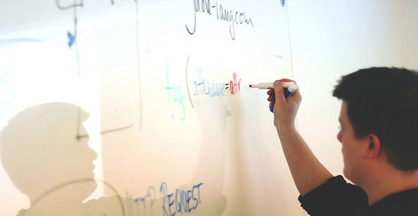 品牌戰(zhàn)略定位規(guī)劃怎么做？制定要注意什么？