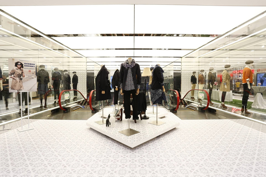 優(yōu)衣庫(kù)品牌定位戰(zhàn)略廣告