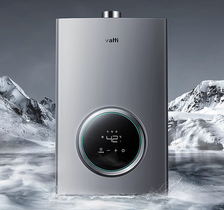 燃?xì)鉄崴髌放贫ㄎ话咐治? /> 
</p>
<p>
	&nbsp;
</p>
<p>
	一、華帝的品牌背景與行業(yè)地位
</p>
<p>
	&nbsp;
</p>
<p>
	華帝集團(tuán)成立于1992年，是中國(guó)燃?xì)饩咝袠I(yè)的知名企業(yè)，以“好火好生活”為品牌理念，致力于為消費(fèi)者提供高品質(zhì)的燃?xì)饩弋a(chǎn)品。華帝的燃?xì)鉄崴鳟a(chǎn)品以安全、節(jié)能、智能化為特點(diǎn)，深受消費(fèi)者喜愛(ài)。例如，其熱水器產(chǎn)品在國(guó)內(nèi)市場(chǎng)占有率逐年提升，并成功進(jìn)入東南亞、非洲等國(guó)際市場(chǎng)。
</p>
<p>
	&nbsp;
</p>
<p>
	二、行業(yè)背景：燃?xì)鉄崴魇袌?chǎng)的增速趨勢(shì)與競(jìng)爭(zhēng)格局
</p>
<p>
	&nbsp;
</p>
<p>
	根據(jù)奧維云網(wǎng)的數(shù)據(jù)，2024年中國(guó)燃?xì)鉄崴魇袌?chǎng)規(guī)模達(dá)到296億元，同比增長(zhǎng)8.8%，零售量達(dá)到1343萬(wàn)臺(tái)，同比增長(zhǎng)8.7%。這一增長(zhǎng)得益于國(guó)家對(duì)燃?xì)饩咝袠I(yè)的政策支持以及消費(fèi)者對(duì)智能化、節(jié)能化產(chǎn)品的需求。與此同時(shí)，燃?xì)鉄崴魇袌?chǎng)競(jìng)爭(zhēng)激烈，品牌需要在技術(shù)創(chuàng)新、產(chǎn)品差異化和營(yíng)銷策略上持續(xù)發(fā)力，以贏得消費(fèi)者的青睞。
</p>
<p>
	&nbsp;
</p>
<p>
	三、品牌背景：華帝燃?xì)鉄崴鞯囊?guī)模與定位
</p>
<p>
	&nbsp;
</p>
<p>
	華帝燃?xì)鉄崴饕灾懈叨耸袌?chǎng)為主，注重產(chǎn)品的安全性和智能化。其產(chǎn)品線涵蓋從傳統(tǒng)燃?xì)鉄崴鞯搅憷渌細(xì)鉄崴?、智能恒溫?zé)崴鞯榷鄠€(gè)品類，滿足不同消費(fèi)者的需求。例如，其零冷水燃?xì)鉄崴鲬{借即開(kāi)即熱的特性，成為市場(chǎng)熱銷產(chǎn)品。
</p>
<p>
	&nbsp;
</p>
<p>
	四、品牌理念
</p>
<p>
	&nbsp;
</p>
<p>
	華帝始終堅(jiān)持“科技讓生活更美好”的品牌理念，通過(guò)技術(shù)創(chuàng)新提升產(chǎn)品性能，同時(shí)注重環(huán)保和節(jié)能。這一理念不僅體現(xiàn)在產(chǎn)品設(shè)計(jì)中，也貫穿于品牌的營(yíng)銷活動(dòng)中，幫助華帝在消費(fèi)者心中樹(shù)立了高端、科技的品牌形象。
</p>
<p>
	<br />
</p>
<p align=